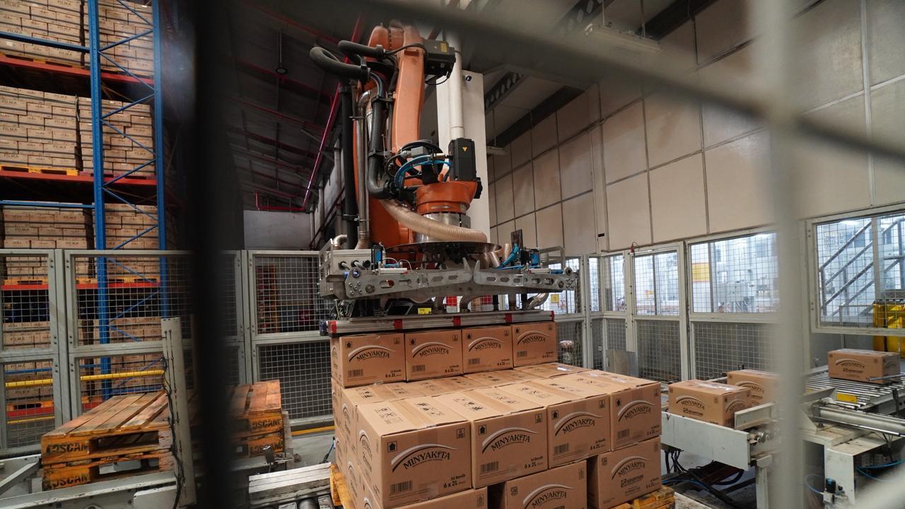 Bapanas memastikan stok Minyakita aman dan produksi mencukupi kebutuhan nasional.