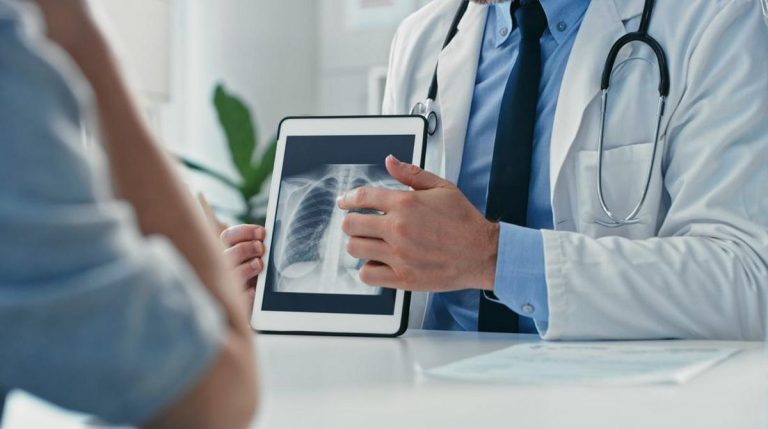 kisah luar biasa seorang pria yang bertahan hidup selama 48 jam tanpa paru-paru di dalam tubuhnya.