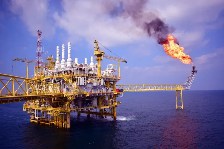 Pemerintah secara aktif mendorong Permen ESDM 14/2025 sebagai mesin utama lifting migas.