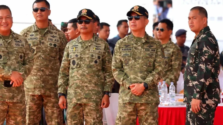 Siaga 1 TNI, Kesiapsiagaan Militer Indonesia, Penjelasan Jenderal TNI, Status Keamanan Nasional, Prosedur Militer Indonesia, Pertahanan NKRI.