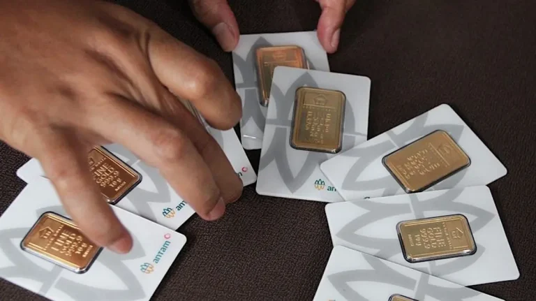 Harga Emas Antam Turun Rp 30.000 Hari Ini 30 Maret 2026