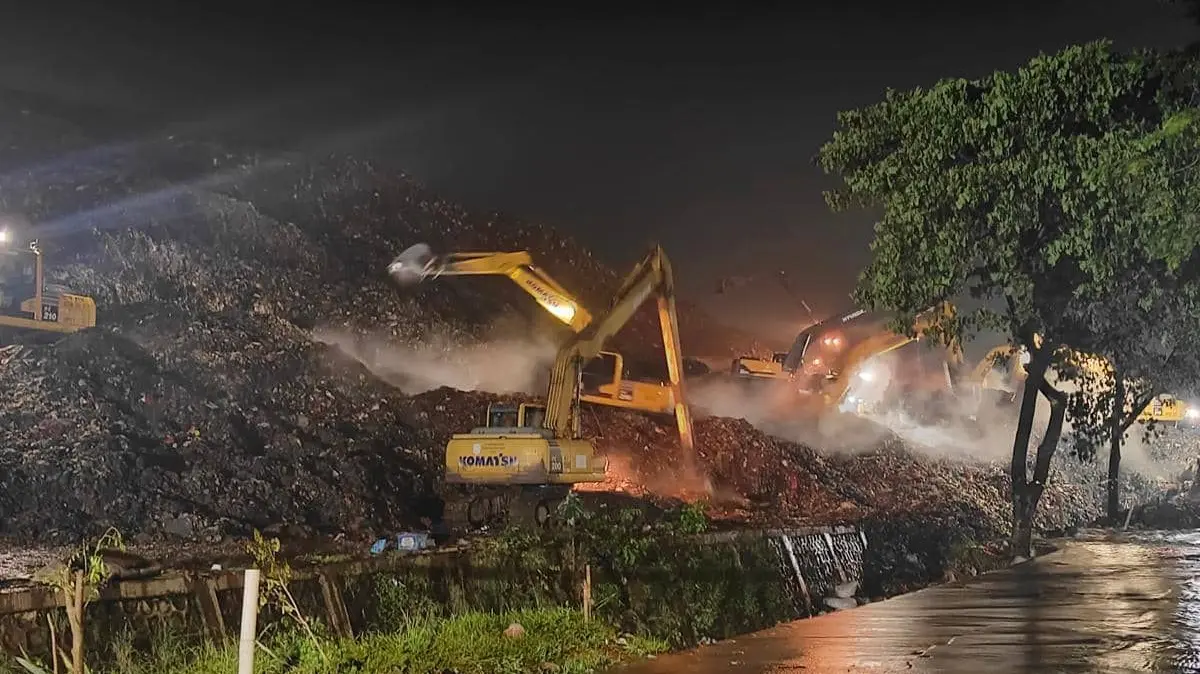 Tragedi Longsor Bantargebang: Bom Waktu Ekologis yang Akhirnya Meledak!