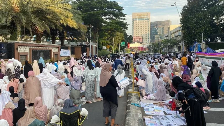 Khidmat! Pejabat Negara Hadiri Salat Idulfitri 1447 H di Pusat Dakwah Muhammadiyah