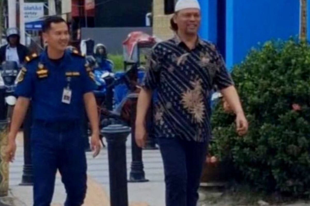 Kronologi Narapidana Korupsi Pergi ke Coffee Shop: Petugas Lapas Ikut Mengawal!