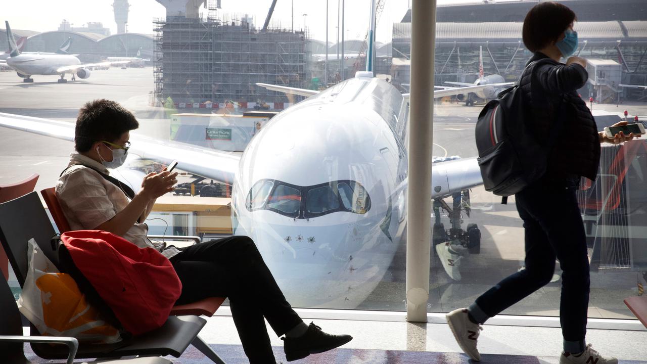 Pelancong Borong Tiket Pesawat Sebelum Harga Meroket: Strategi Hemat Hingga Rp 5 Juta!